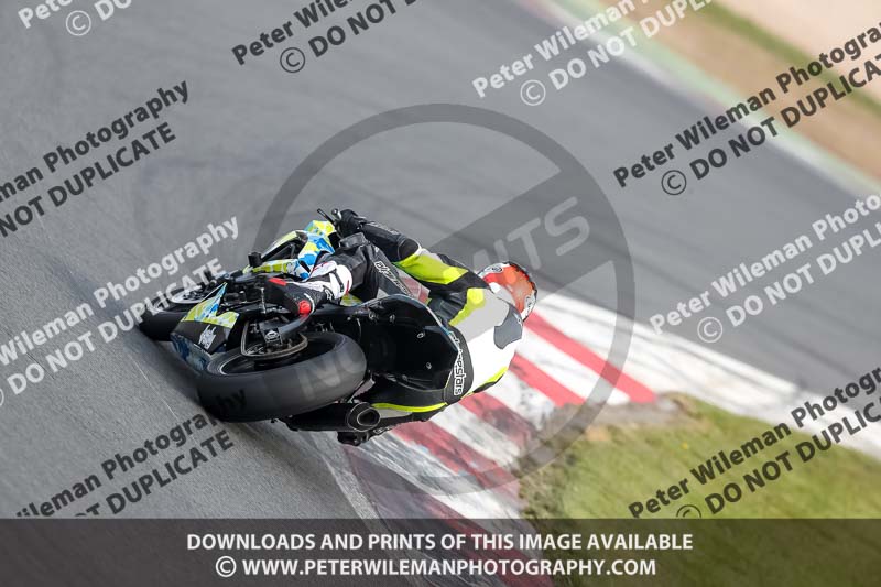 donington no limits trackday;donington park photographs;donington trackday photographs;no limits trackdays;peter wileman photography;trackday digital images;trackday photos